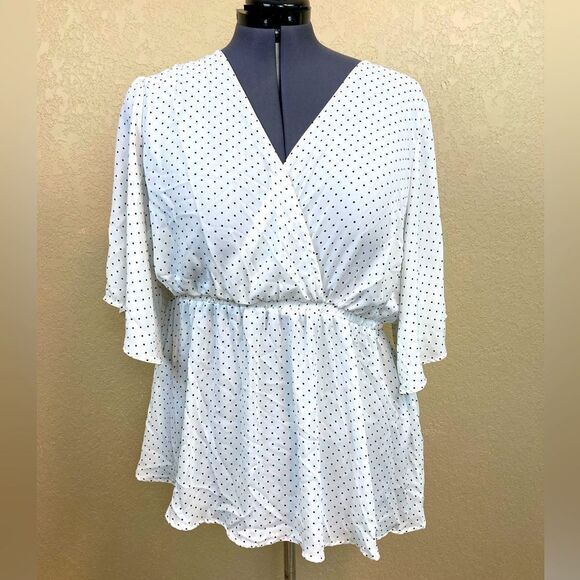 Torrid Chiffon Polka Dot blouse w/ elbow length sleeves and elastic peplum - Picture 1 of 9